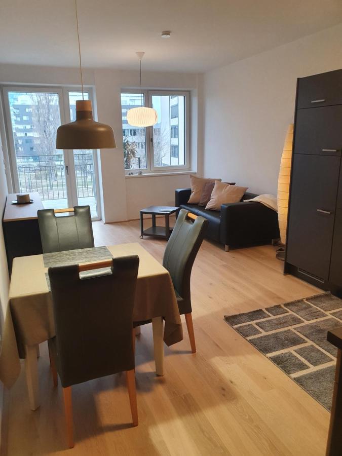 Kahlenbergblick Im Viertel Zwei Apartamento Viena Exterior foto